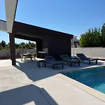 Vila Cedrus Jursici