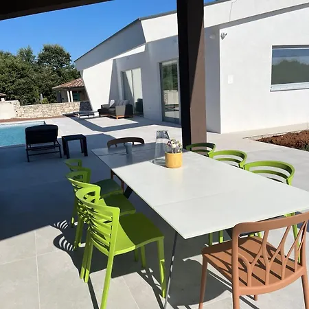 Villa Cedrus