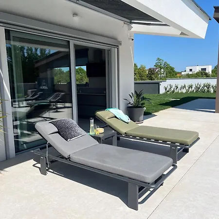 Cedrus Villa
