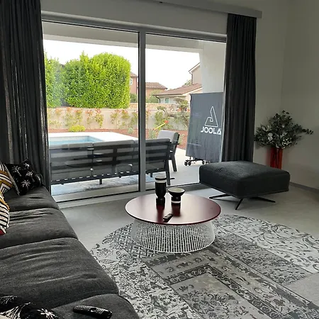Villa Cedrus