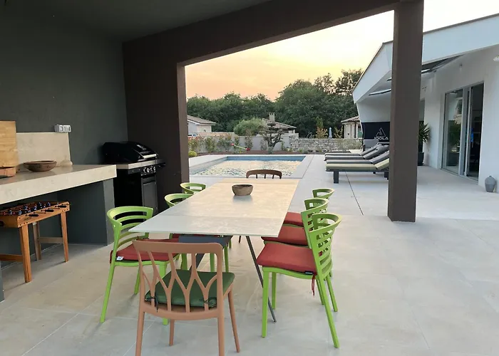 Βίλα Cedrus Juršići