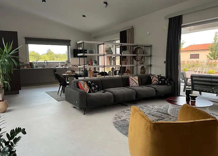 Cedrus Βίλα Juršići